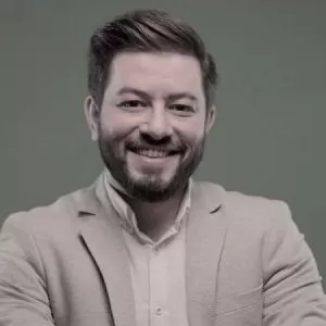 حسین حقیقی - ریحانه