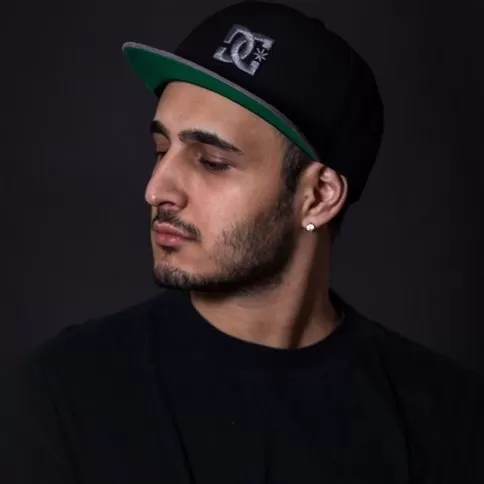 سپهر خلسه - آدما