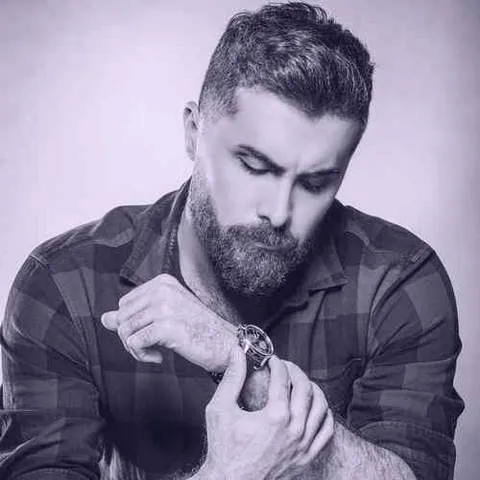 راوی - آسمونم شو ستاره شم روﺷﻦ ﻛﻨﻴﻢ ﻣﺎ دو ﺳﻪ ﺗﺎ شمع