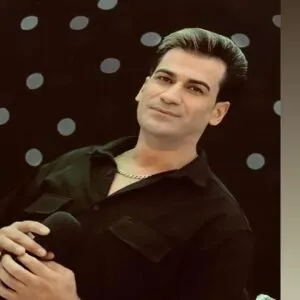 مسلم فتاحی - یار قد بلندم مشکی چشم قشنگم اگه بم محل ندی محله رو میبندم