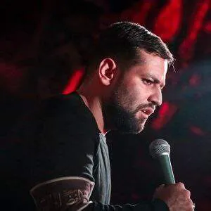 نامشخص - دانلود مداحی ﺑﺨﻮان زﻟﺰال ﺑﻪ روی ﻟﺐ ﻋﻠﻤﺪار ﻟﺸﻜﺮ ﺑﻪ ﭘﻴﻜﺎر آﻣﺪ امیر برومند
