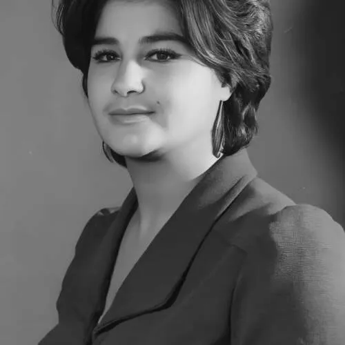 نامشخص - دانلود آهنگ مردم از بس جفا کشیدم {کاباره ای فیلم مرید حق} سوسن