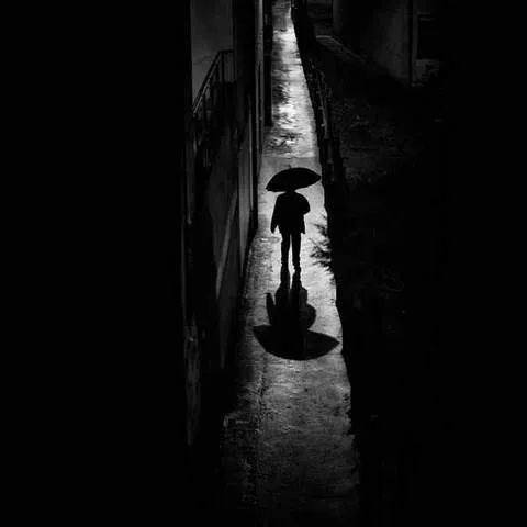 نامشخص - دانلود آهنگ هیچکس من وایسادم منو نمیشه کشت